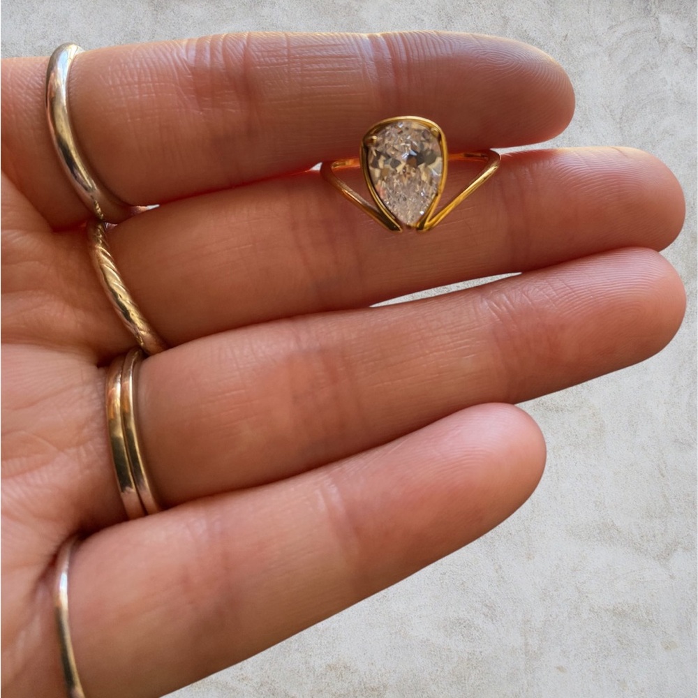 Vintage gold plated cz ring